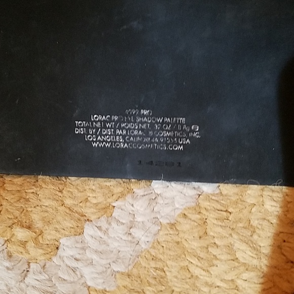 LORAC Pro Eyeshadow Palette - Picture 3 of 3